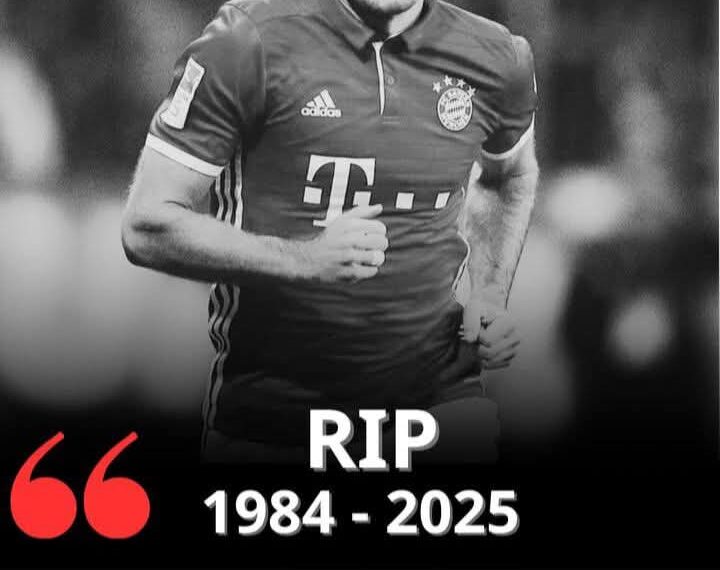 Football M0urns a Legend as  Arjen Robben P∆sses Away  